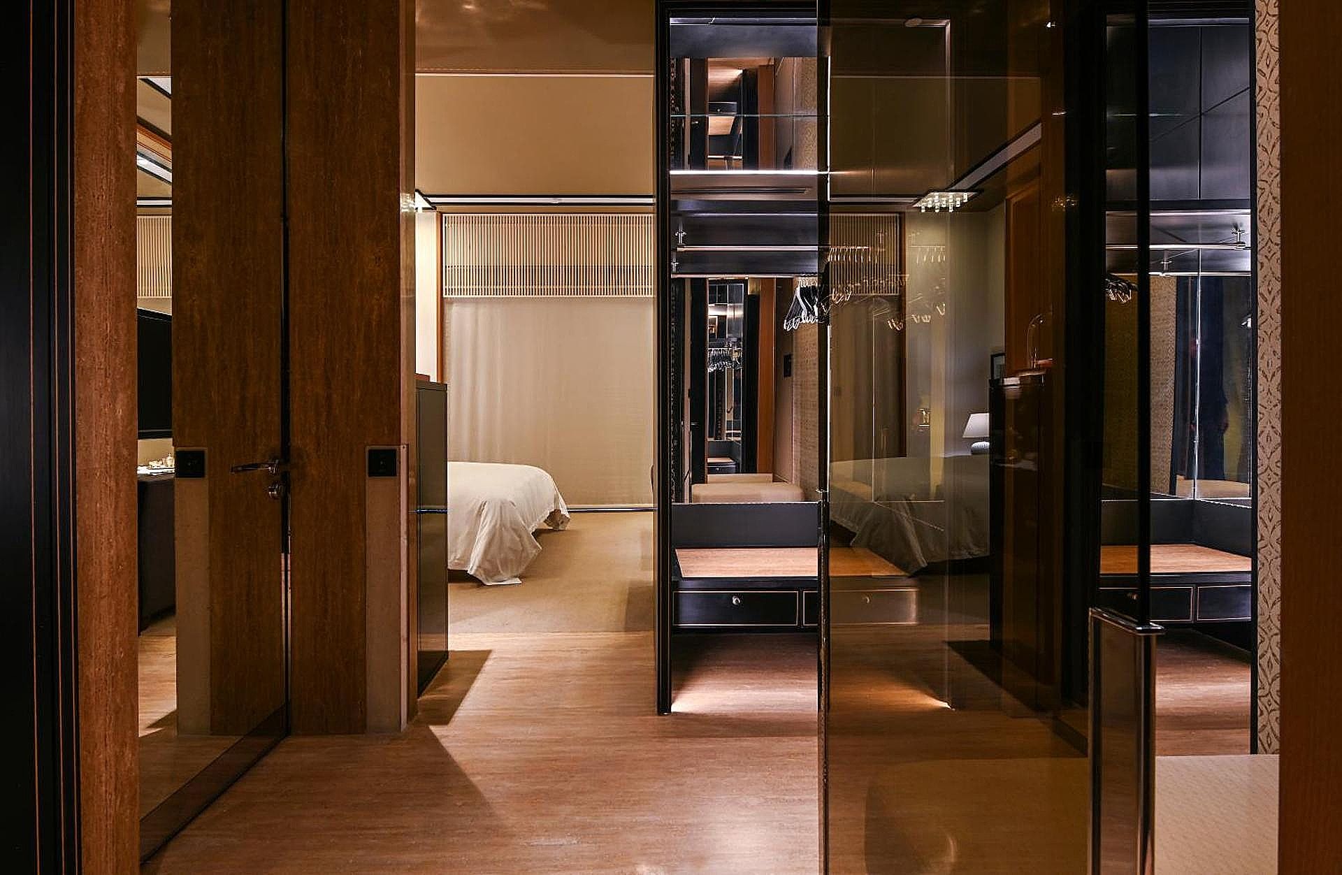 Grand Hyatt Gurgaon Club Room, 2 Twin Beds 5