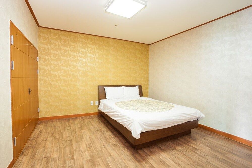 undefined Ilsung Jeju Condo 8