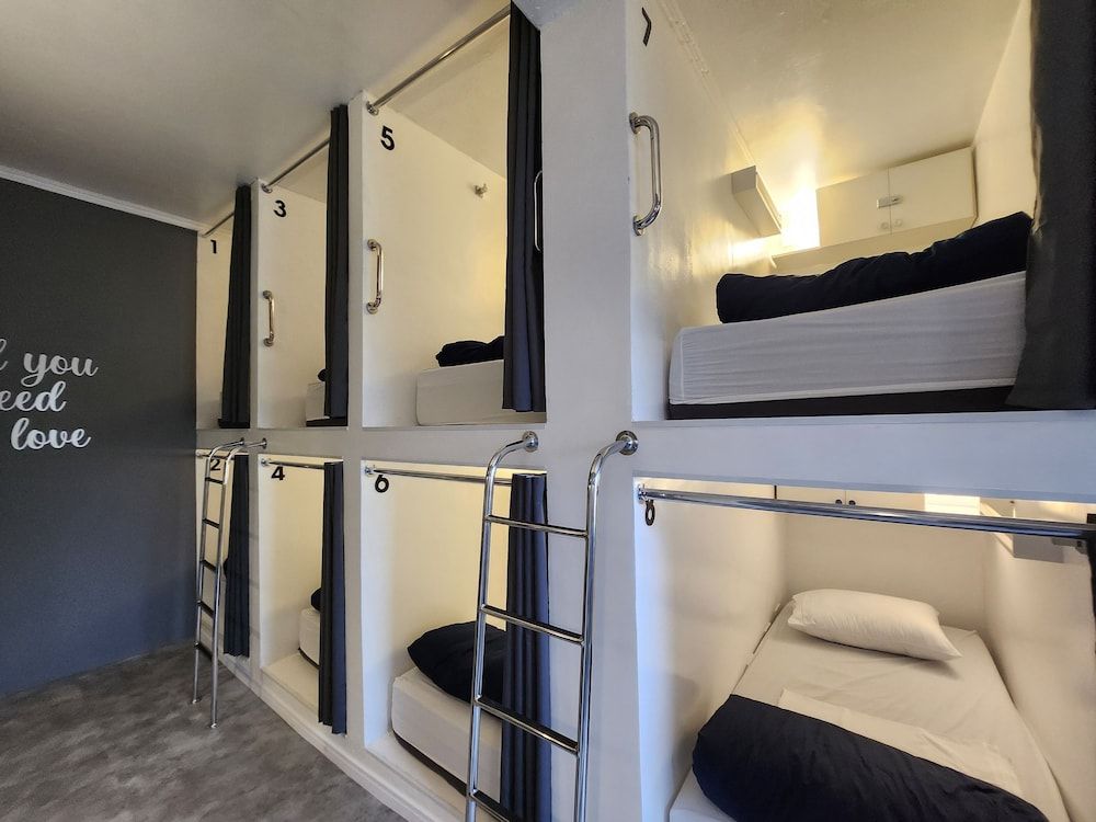 Vila Rock Hostel Standard Double or Twin Room, Shared Bathroom 21