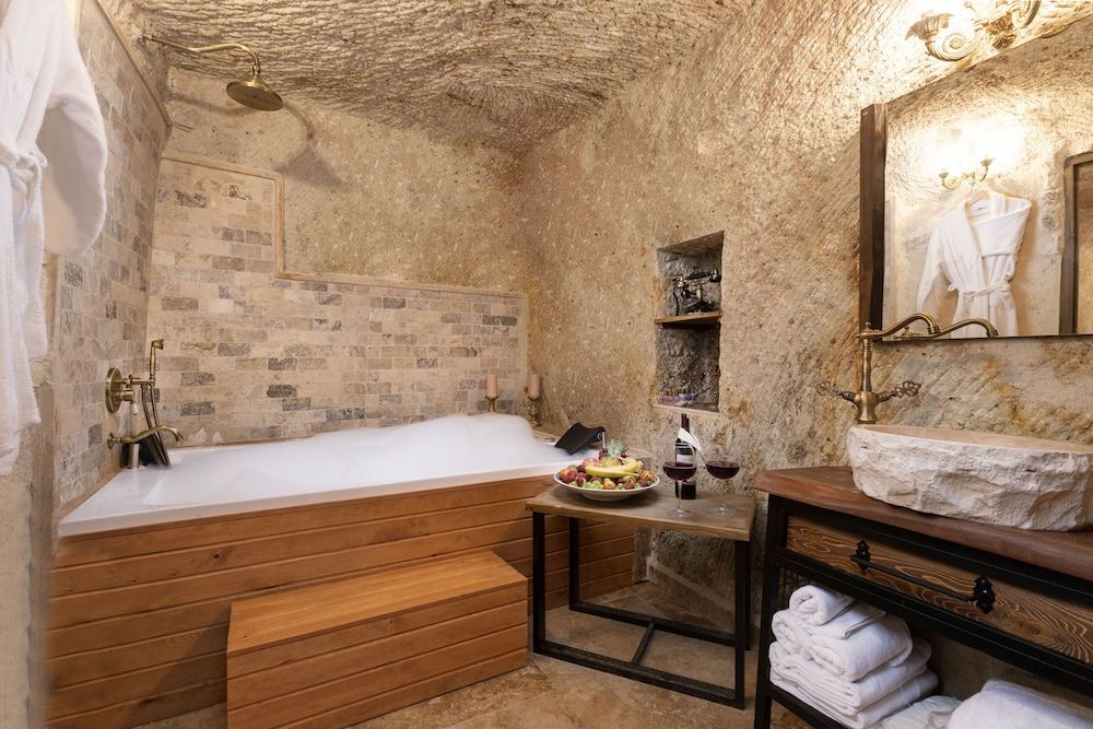 Kayata Cave Suites Deluxe Suite 12