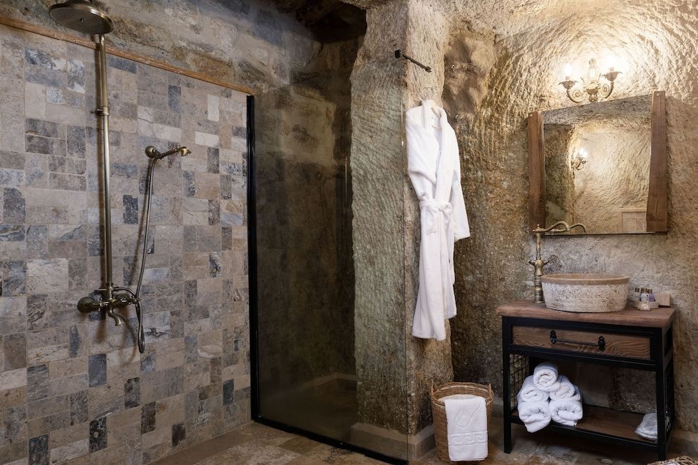 Kayata Cave Suites Deluxe Suite 10