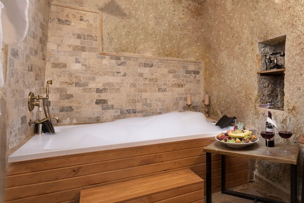 Kayata Cave Suites Deluxe Suite 15