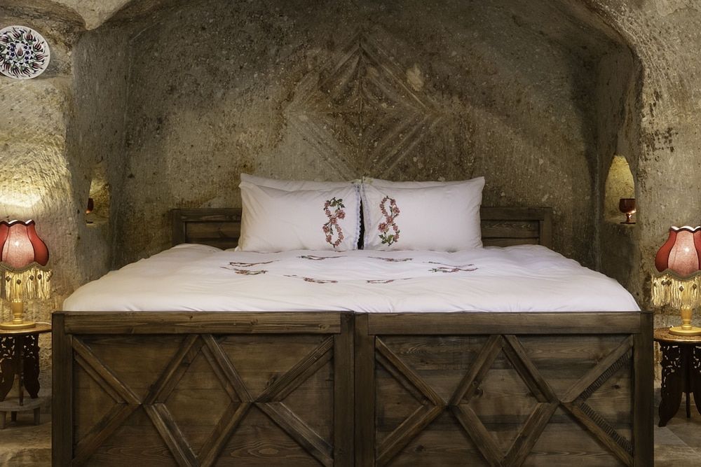 undefined Kayata Cave Suites 9