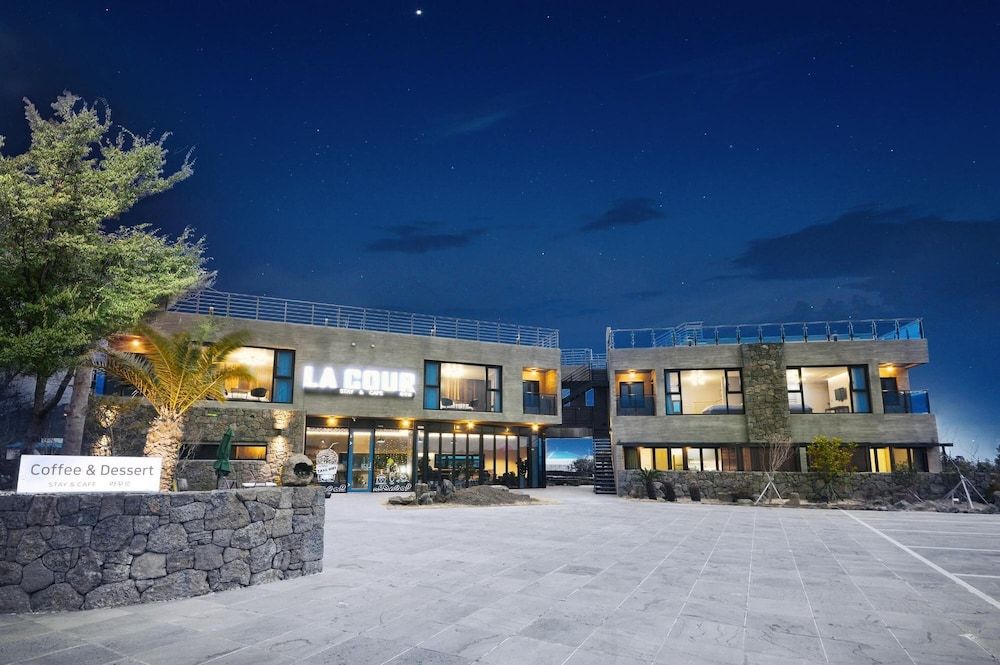 undefined Jeju la Cour Pension 10