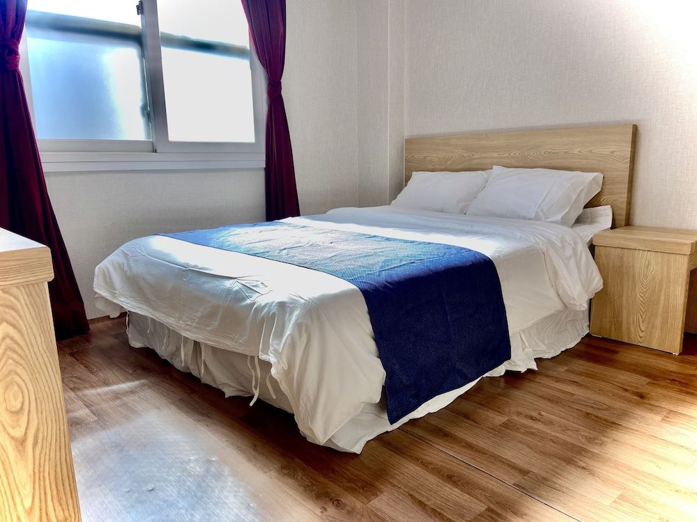 Bricks Stay Standard Double Room 5