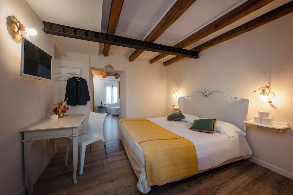 Casale in Collina Double Room, 1 Queen Bed, Non Smoking, Garden View 9