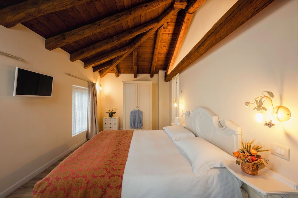 Casale in Collina Double Room, 1 Queen Bed, Non Smoking, Garden View 8