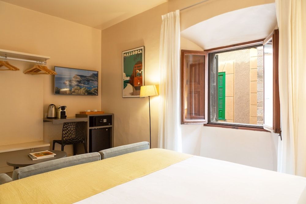 SólleRooms GuestHouse Standard Double or Twin Room 3