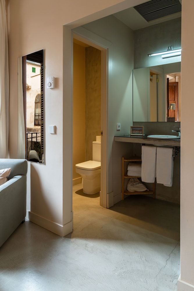 SólleRooms GuestHouse Superior Double Room, 1 King Bed 7