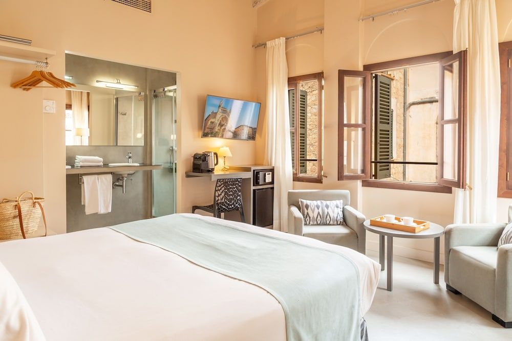 SólleRooms GuestHouse Superior Double Room, 1 King Bed 10