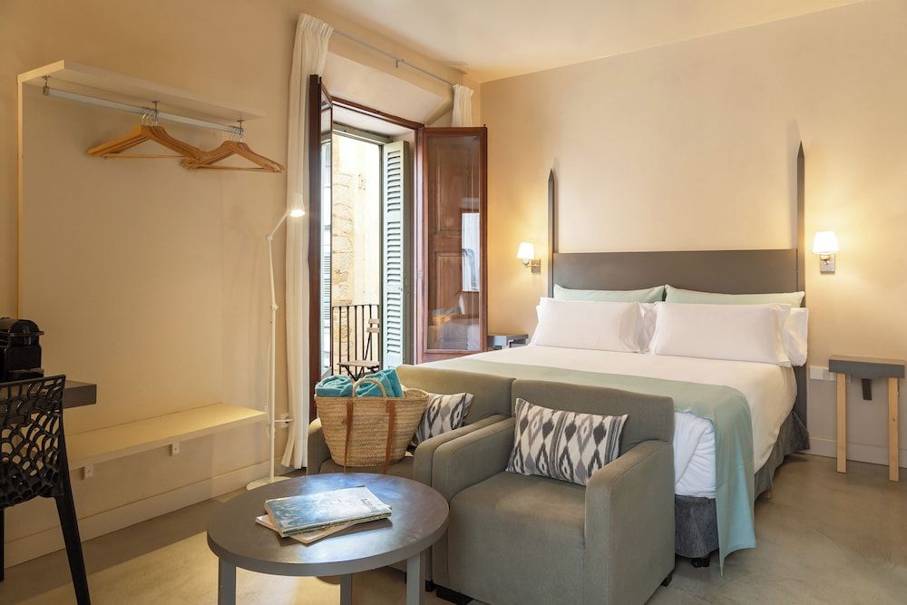 SólleRooms GuestHouse Standard Double or Twin Room 9