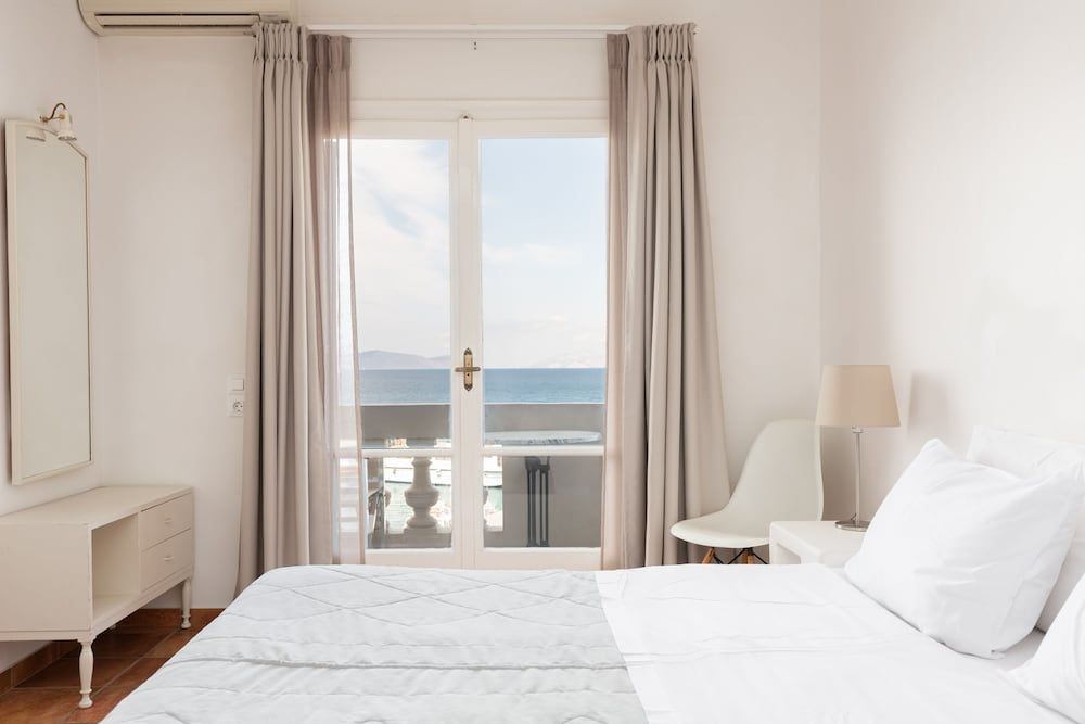 Hotel Roumani Standard Double or Twin Room, Sea View 3