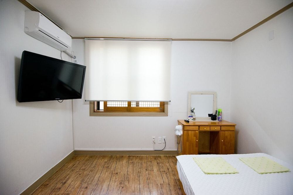Jeju Masil Guesthouse-Hostel Double Room 3