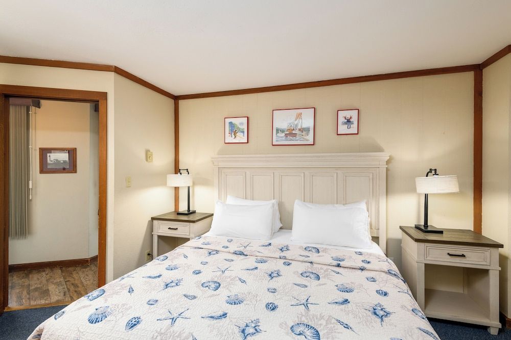 Condo, 2 Bedrooms, Non Smoking (Pet Friendly)