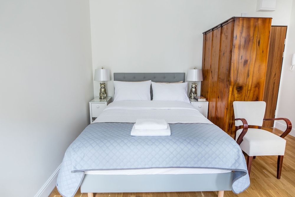 Classic Studio Suite, Non Smoking, Courtyard View