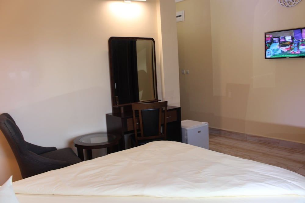 Safyad Hotel Executive Room 6