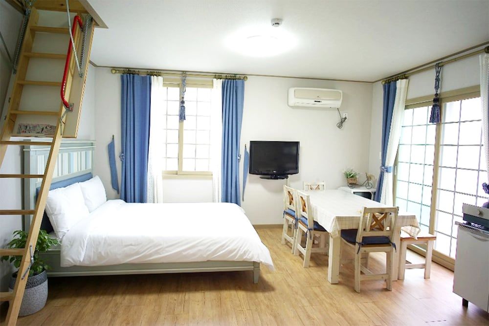 undefined Casa Linda Pension-Acommodation 2