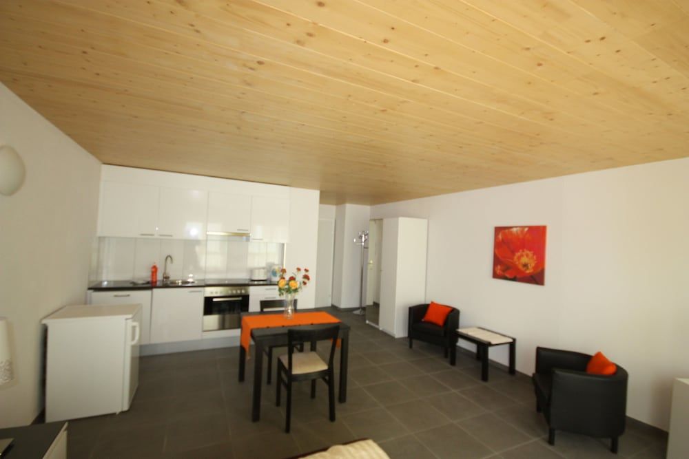 Swiss Star Oerlikon Station Studio, Kitchenette 3