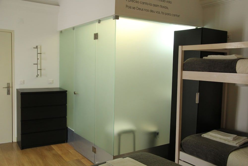 StayInn City - Évora Quadruple Room 9