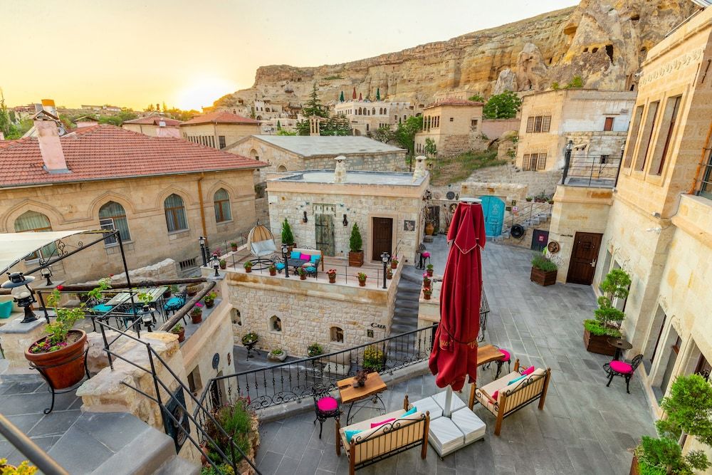 undefined Elysion Cave Suites 7