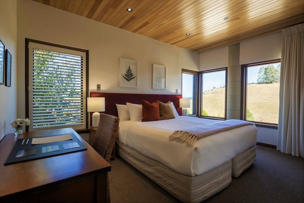 Deluxe Suite, 1 Bedroom, Mountain View