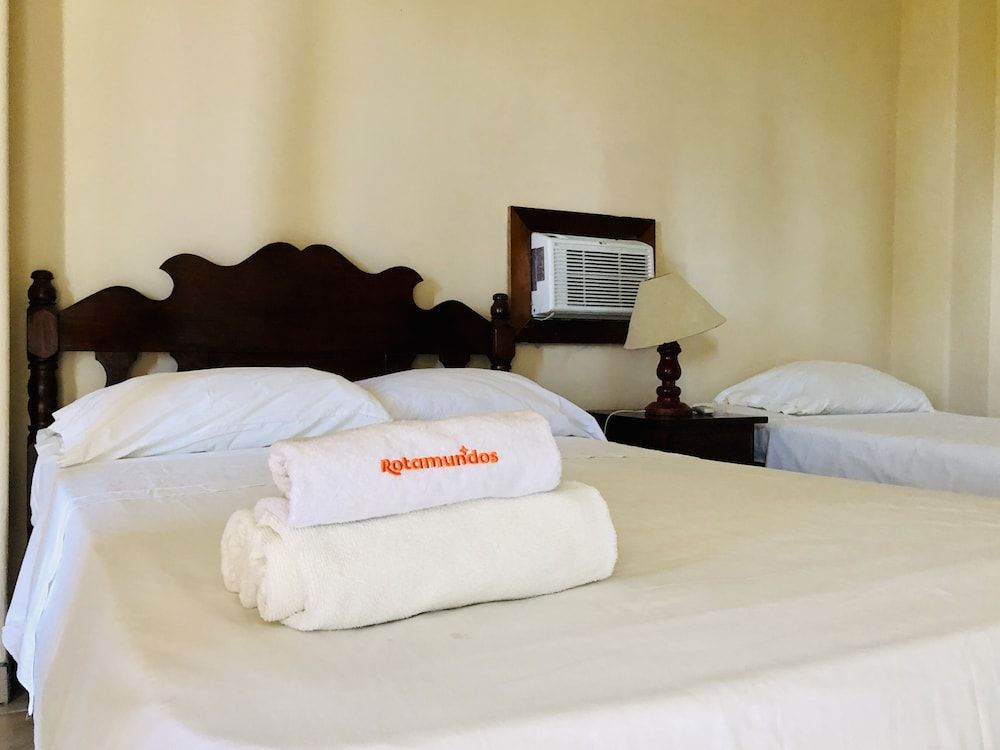 Basic Double Room (cruzando la calle)