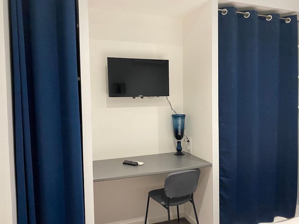 Hotel le Ceinturon Family Room 2