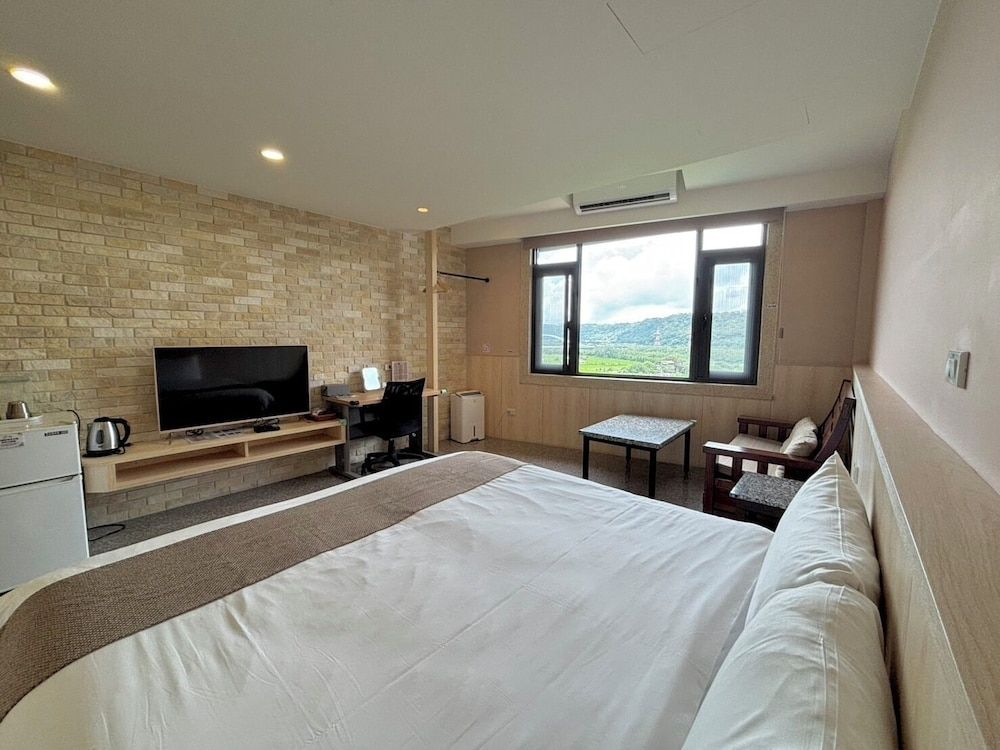 Double Room, Mountain View (Limited parking, reservation required)