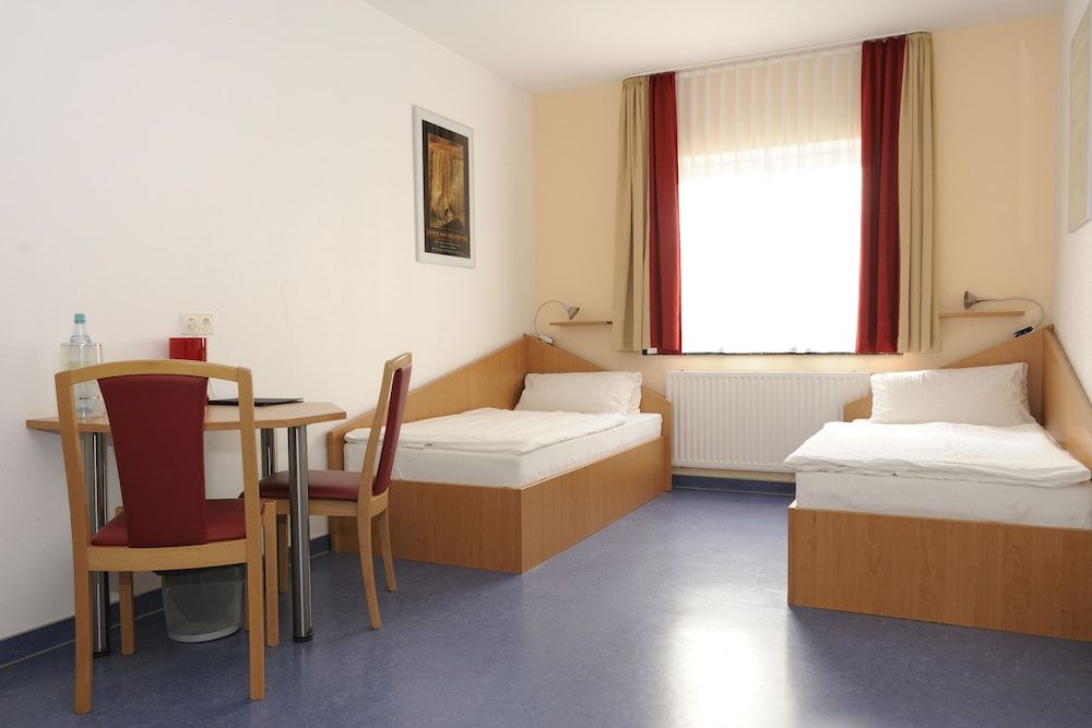 Sporthotel Borussia Düsseldorf Double or Twin Room 3