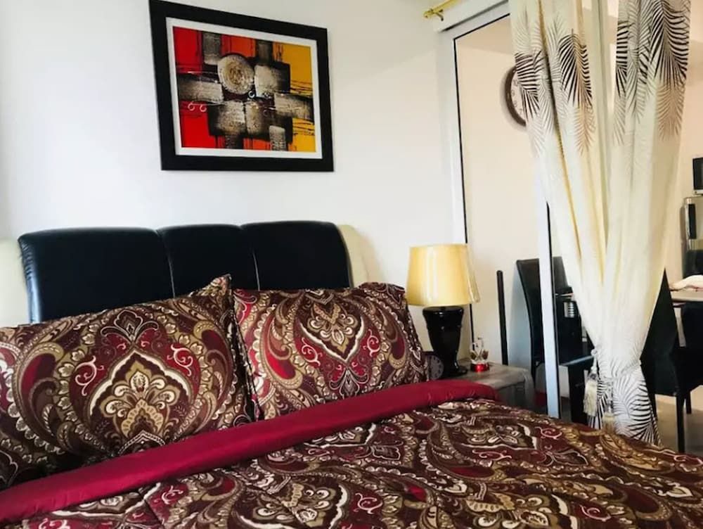 Azure Luxury Beach Suites by VacationsPH Condo, 1 Bedroom (806) 2