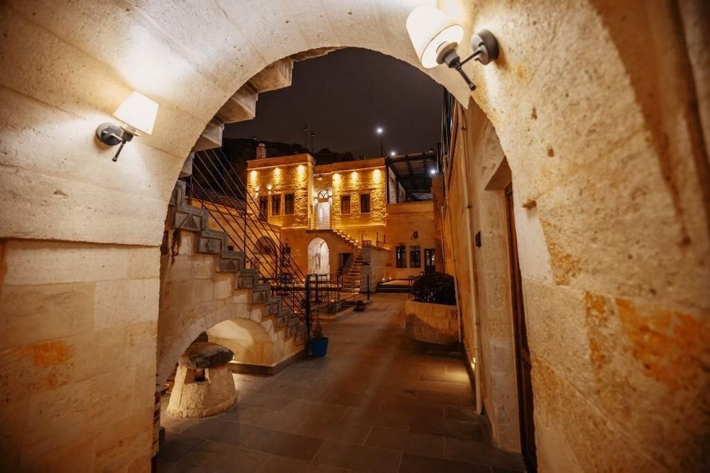 undefined Misty Cave Hotel 5