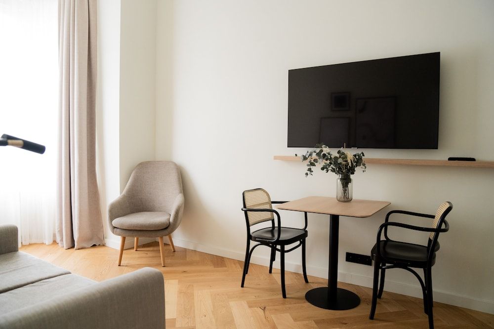 Bob W Lübeck Old Town Design Apartment 9