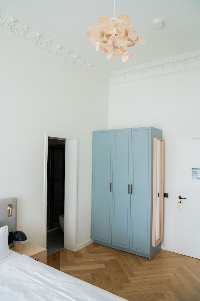 Bob W Lübeck Old Town Design Studio 21