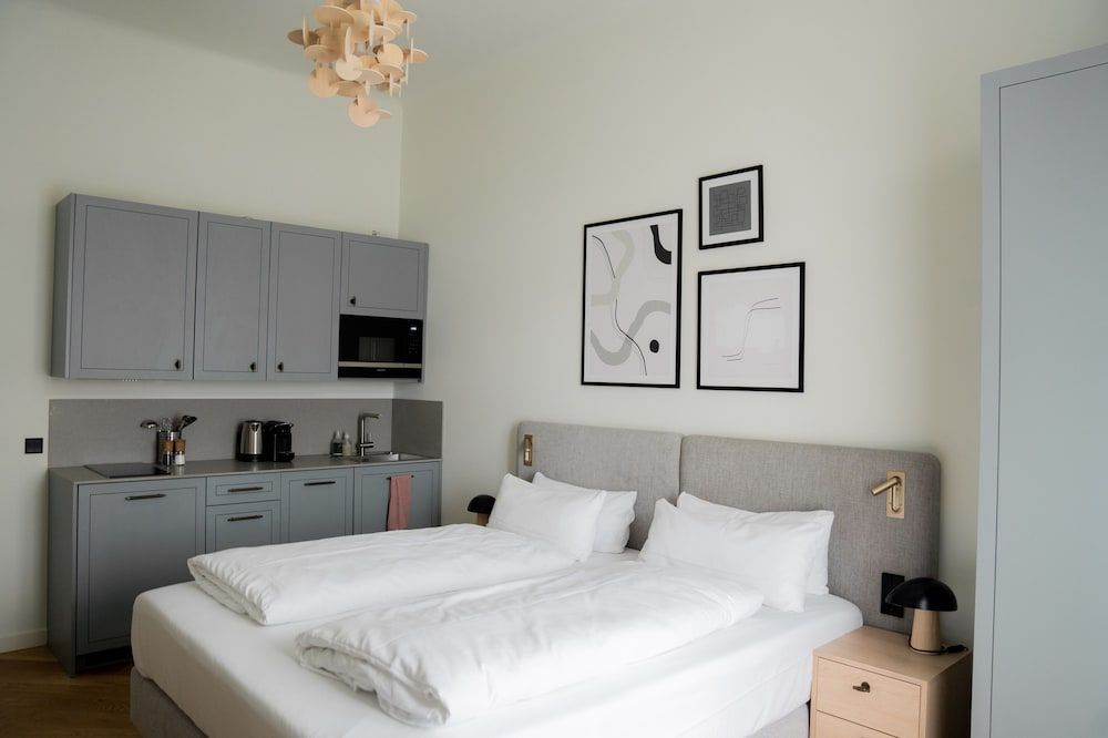 Bob W Lübeck Old Town Design Studio 2