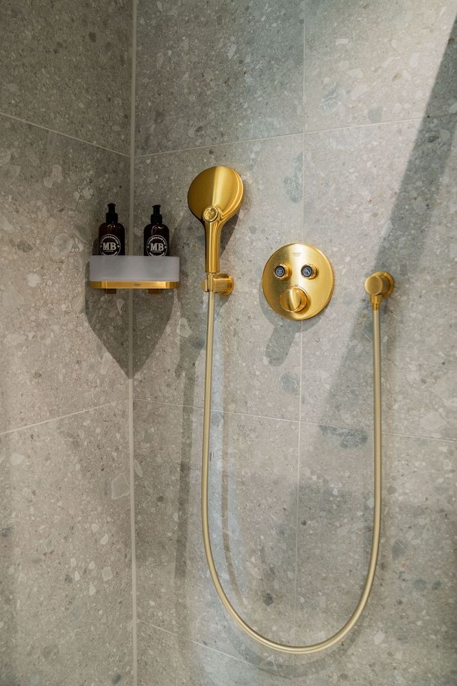 Bob W Lübeck Old Town Design Studio 12