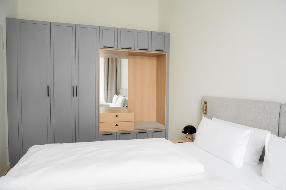 Bob W Lübeck Old Town Design Apartment 5