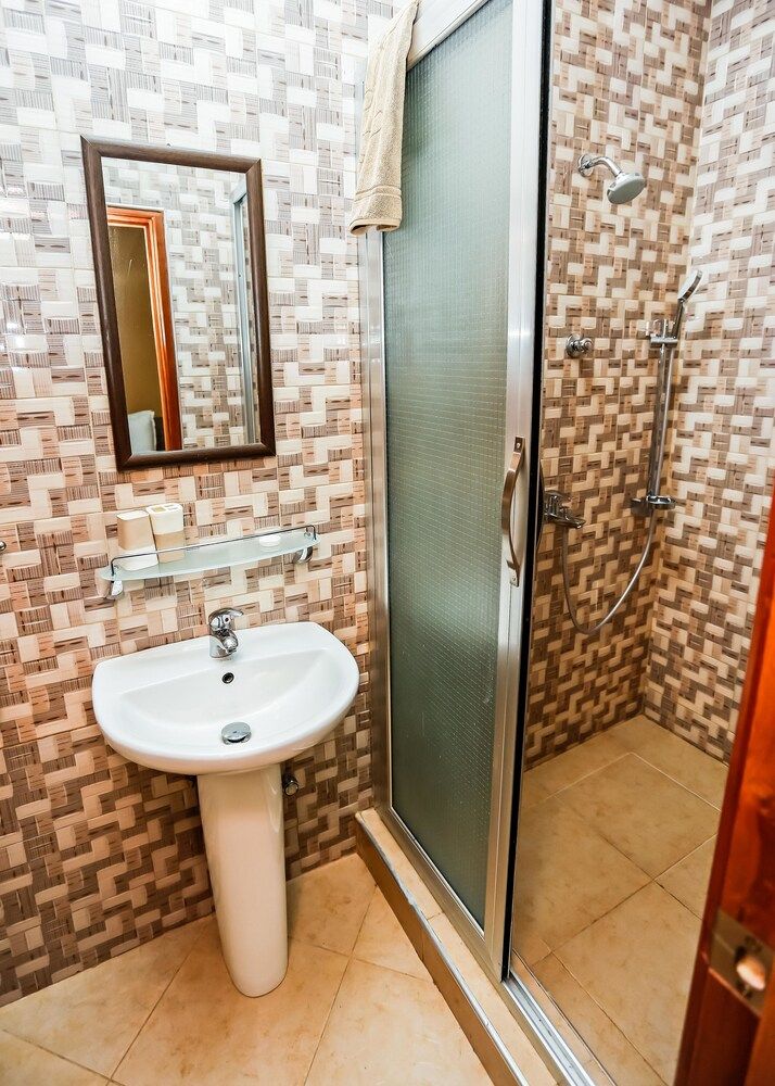 Jeyads Lodge Standard Room, 1 Queen Bed, Non Smoking 5