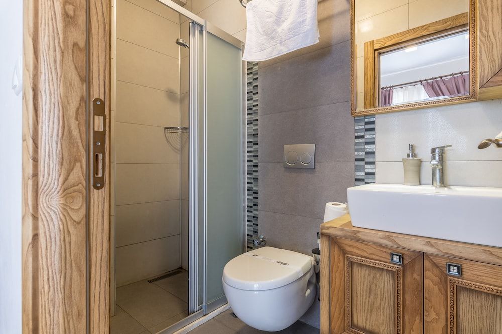 Veziroglu Apart Deluxe Suite, Sea View (1+1) 14