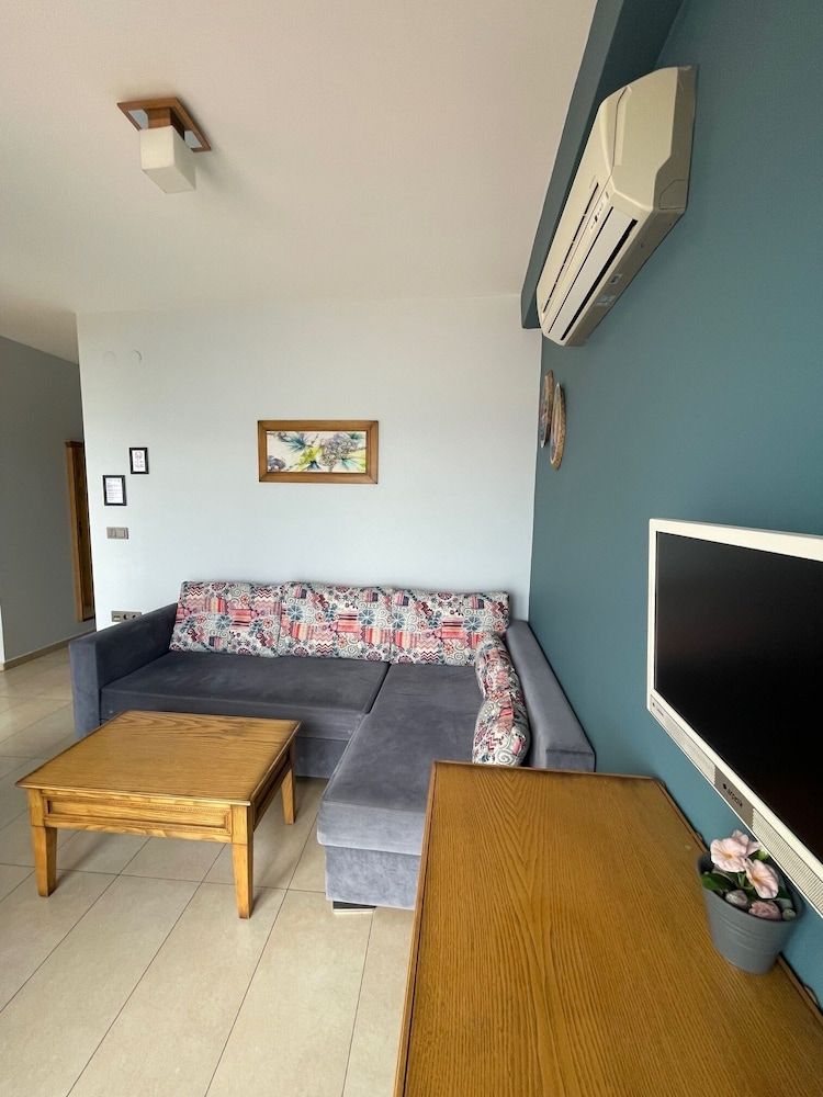 Veziroglu Apart Deluxe Suite, Sea View (1+1) 11