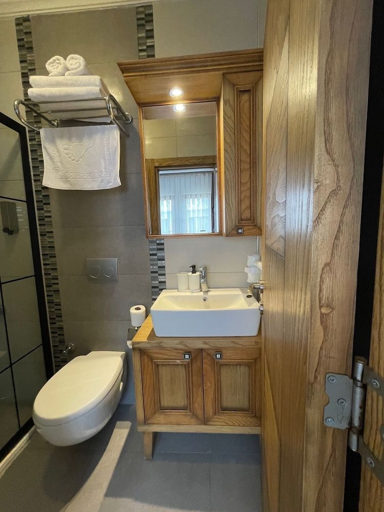 Veziroglu Apart Standard Double Room, City View 14