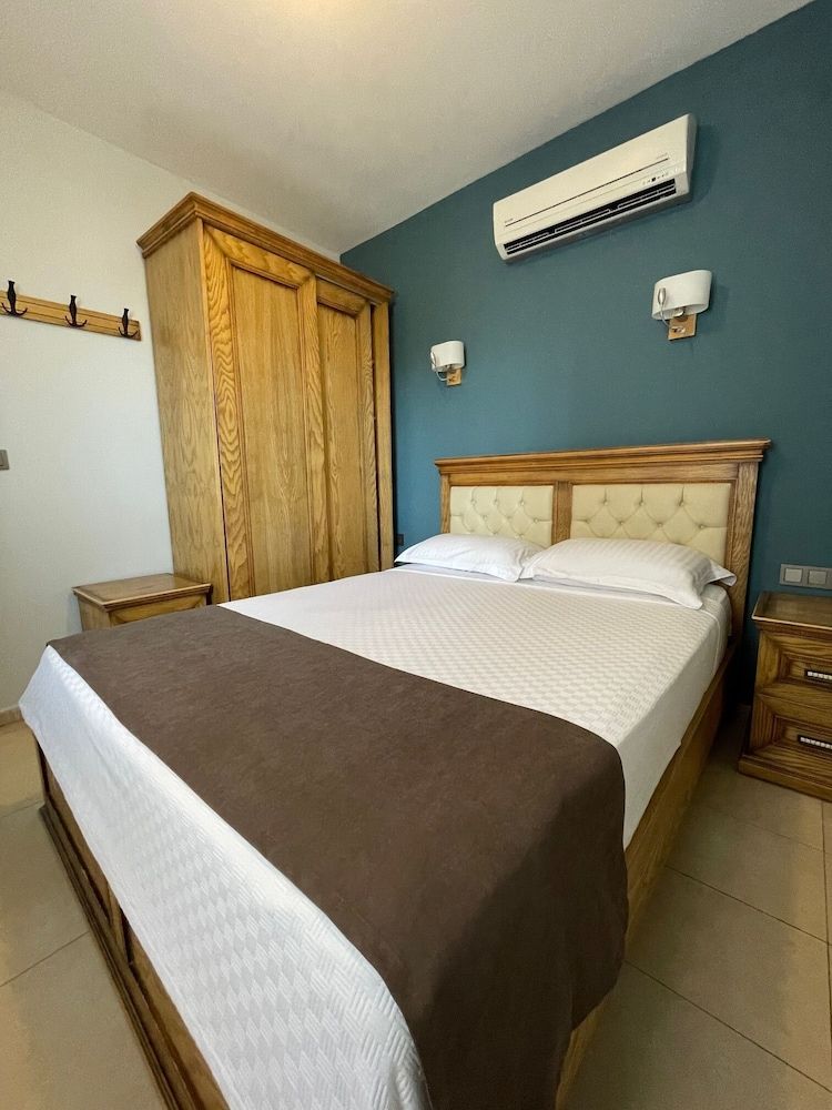 Veziroglu Apart Deluxe Suite, Sea View (1+1) 4