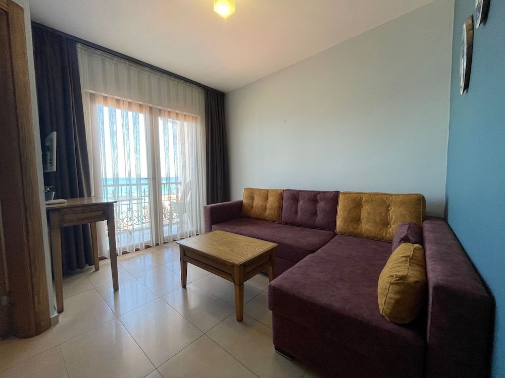 Veziroglu Apart Deluxe Suite, Sea View (1+1) 8