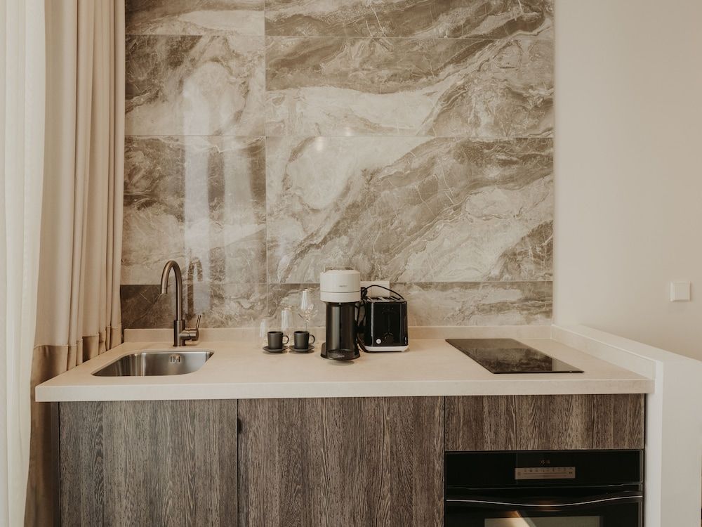 Comfy Studios Hotel Standard Studio 6