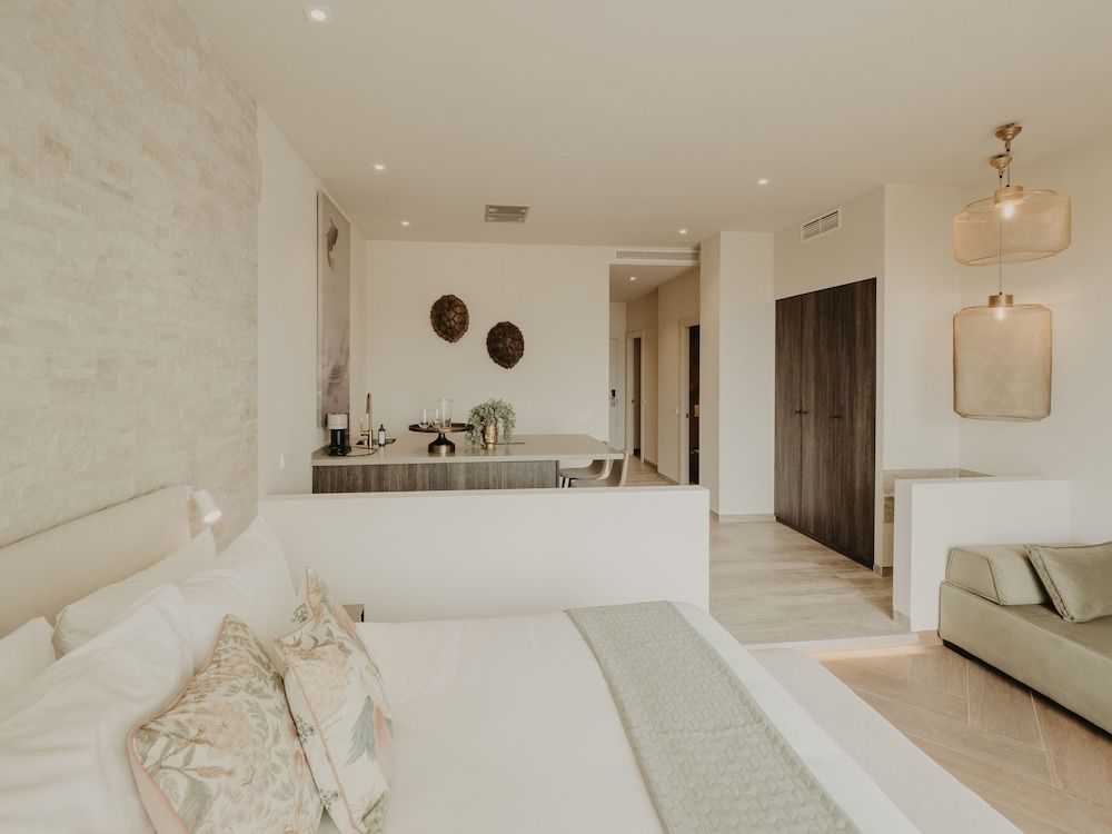 Comfy Studios Hotel Standard Studio 2