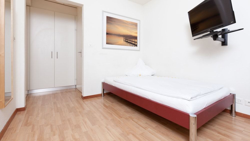 undefined Apartments Swiss Star Sihlfeld 6