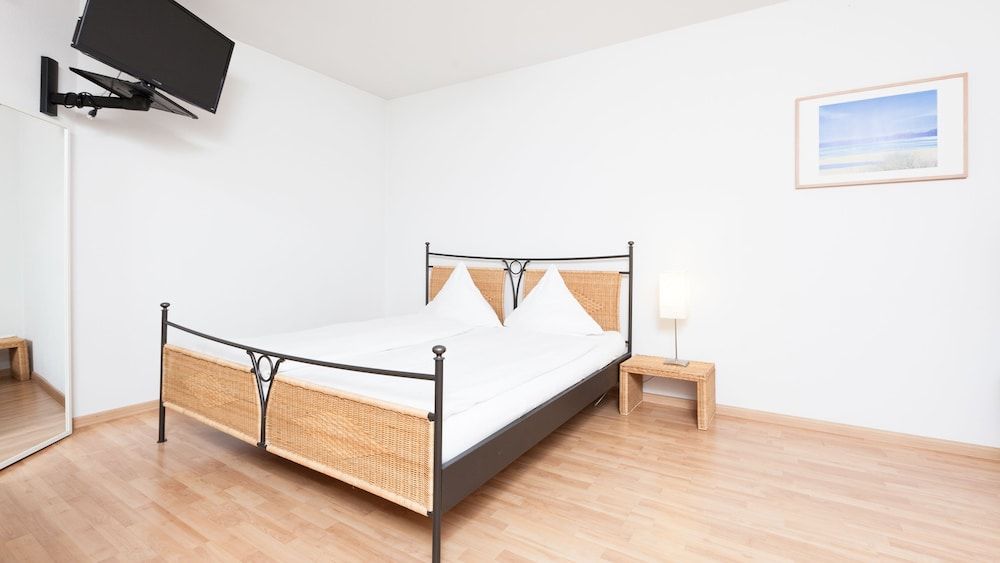 undefined Apartments Swiss Star Sihlfeld 3