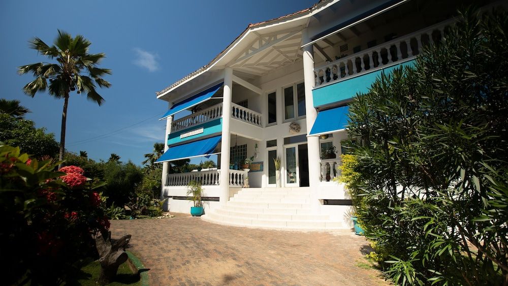 Hosteria Mar y Sol