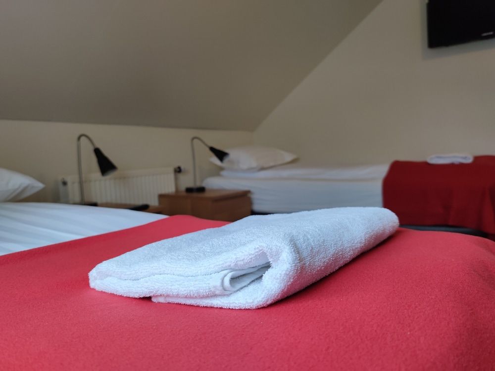 550 Guesthouse Twin Room, Shared Bathroom 7