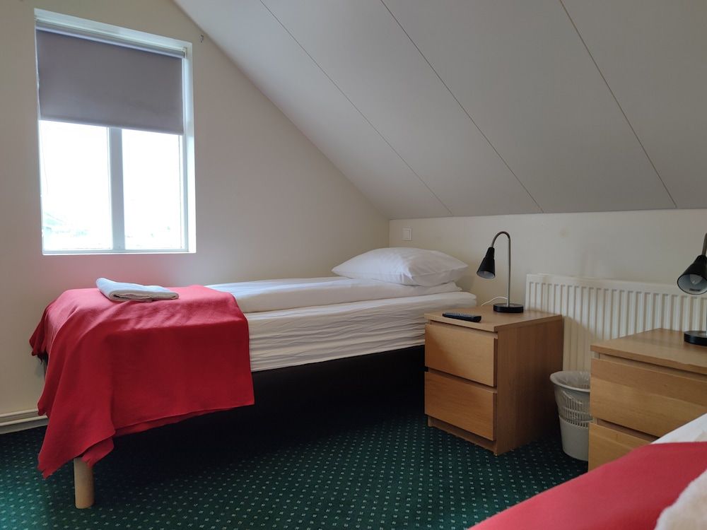 550 Guesthouse Twin Room, Shared Bathroom 4