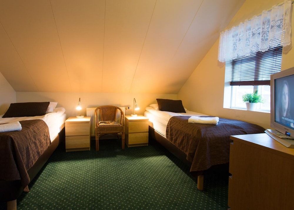 550 Guesthouse Twin Room, Shared Bathroom